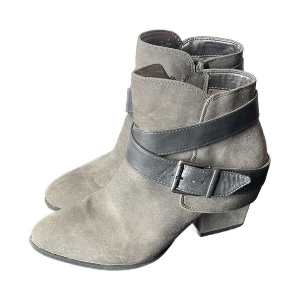 Life Stride Gray “Wendy” Suede Ankle Booties w/Straps & Buckle (Size: 7.5) - Picture 16 of 16